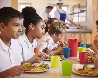 Schulen & Kindertagesstätten Schulen & Kindertagesstätten